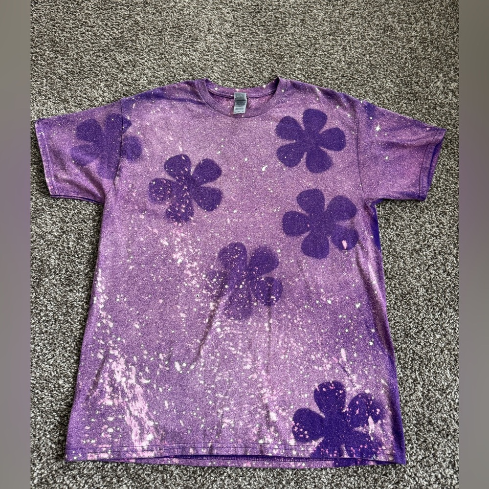 Gildan bleached t-shirt, size Lg - Picture 2 of 8